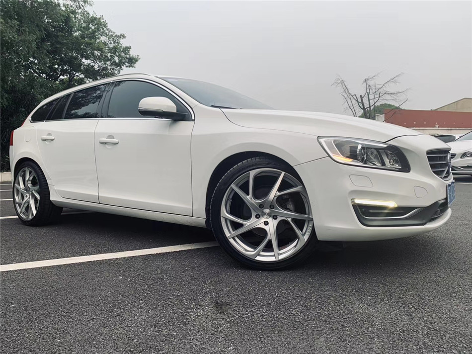 v60改装20寸轮毂 - 中国沃尔沃改装网