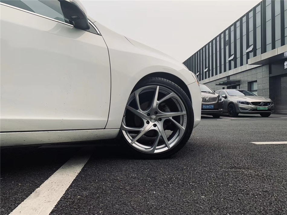 v60改装20寸轮毂 - 中国沃尔沃改装网